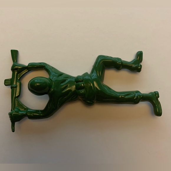 Green army man bottle opener - Picture 2 of 3